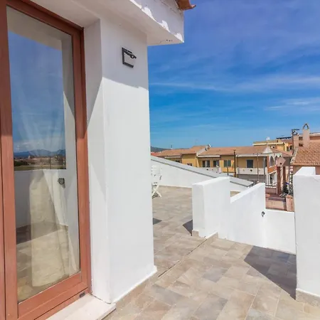 Bright X3 With Terrace! Olbia